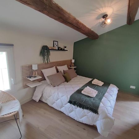Appartement Au Calme Proche Centre Villeneuve-lès-Avignon Exterior photo